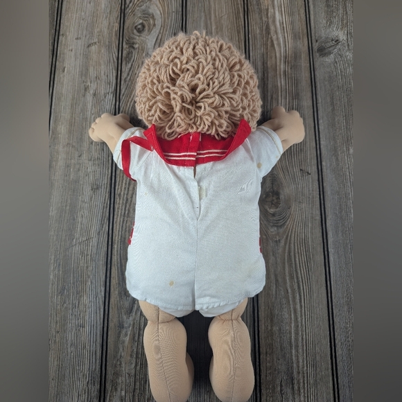 Cabbage Patch Kid Doll In Excellent Condition Clothes Have Stains - Picture 2 of 16